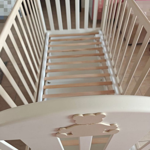 Baby cot, Italian solid wood, like new