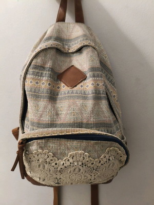 Claire's backpack used, beige, missing zipper part