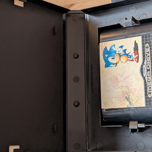 Sonic the Hedgehog Sega Mega Drive used with box and cartridge