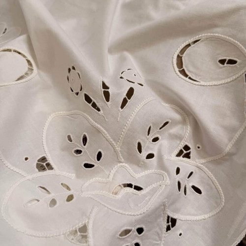 White tablecloth, vintage, 170x135 cm