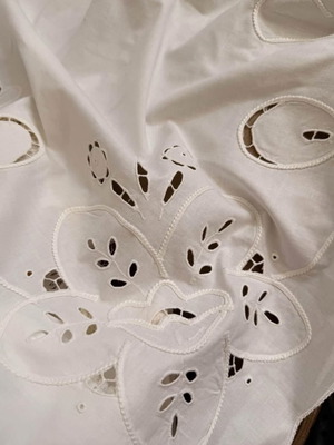 White tablecloth, vintage, 170x135 cm