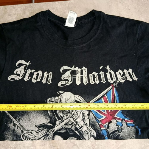 Iron Maiden The Trooper T-shirt size M like new, black