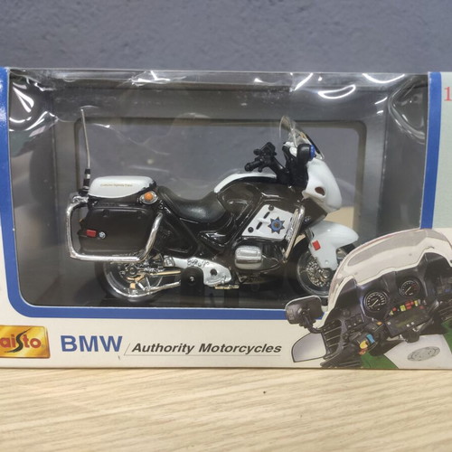 Maisto BMW R1100 RT-P Oregon State Police scale 1/18 model