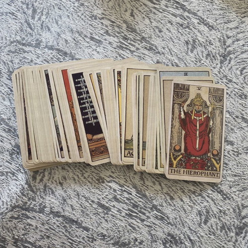 Classic Tarot Cards with Guidebook new