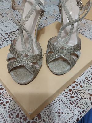 Menbur pumps size 38, new, beige and gold, 12cm heels