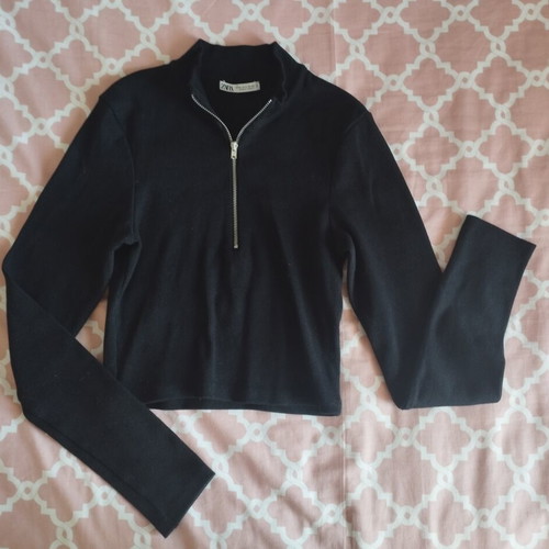 Zara black crop top new with zipper, size Medium