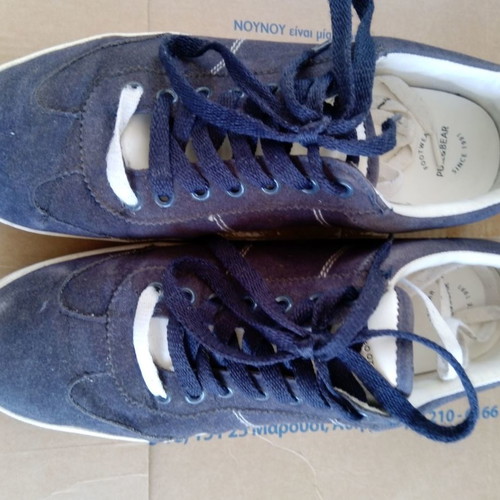 Pull & Bear flat suede athletic shoes used, blue
