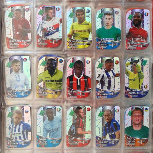 Complete football metal tags album, foil, Lot 200