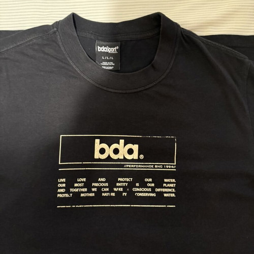 Men's t-shirt used, size large, black