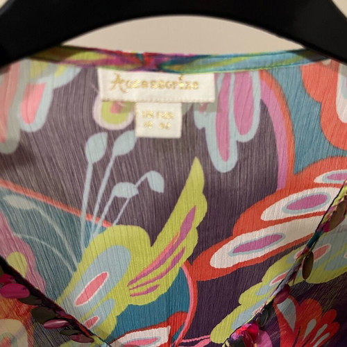 Caftan with transparency and sequins in V neckline like new, multicolor