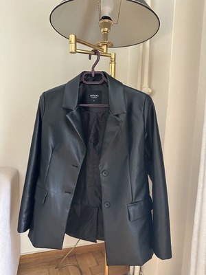 Faux leather blazer DeFacto black used, size S