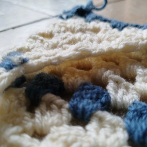Handmade knitted scarf for girls 3-7 like new