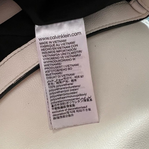 Calvin Klein crossbody bag used, white