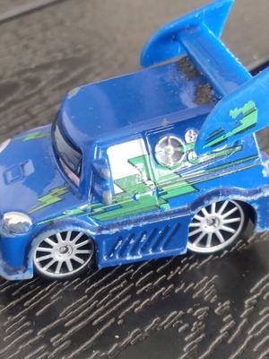 Disney Cars DJ 1:55 μεταχειρισμένο, μετρία κατάσταση με κολλημένη αεροτομή