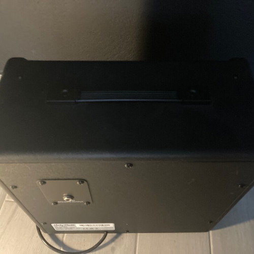 Harley Benton HB-20MFX 30w guitar amp like new with Bluetooth and effects