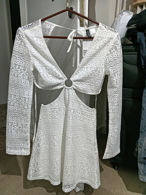 Divided dress with lace cut out new, size XS