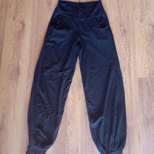 Salvari pants small black like new