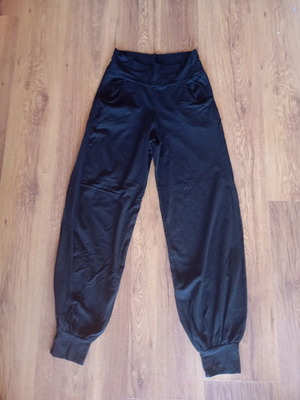 Salvari pants small black like new