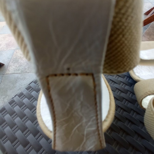 Focus leather women's sandals new, size 39, medium heel, white beige