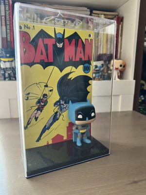 Batman 1 Comic Funko Pop figure like new