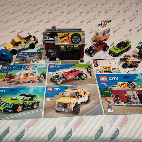 Lego City 60258 like new with instructions without box