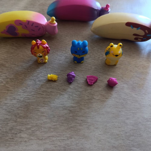 Go Bananas figures used, miniatures with animals and dolls