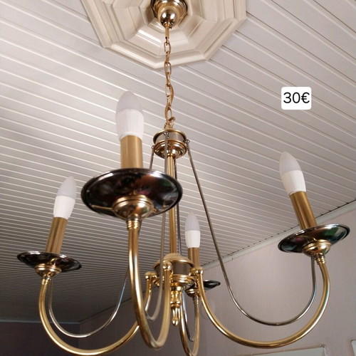 Lighting fixtures like new with led bulbs