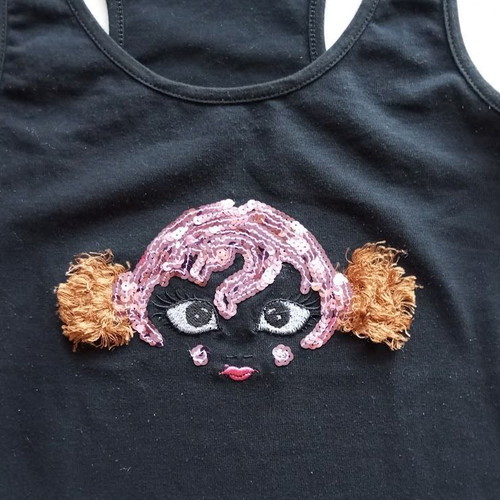 Sleeveless blouse with embroidered sequin girl face, like new, size S