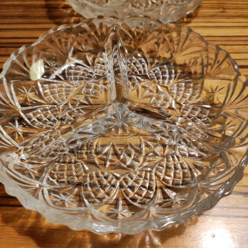 Carved crystal nut plates set of 2 like new, with 3 compartments