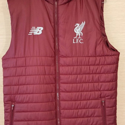 New Balance x Liverpool Gilet like new, official licensed product
