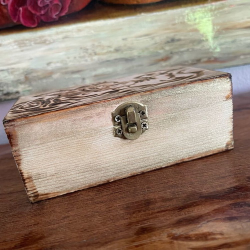 Wooden box with pyrography and gold dust, new