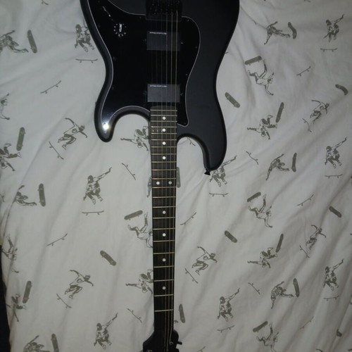 Harley Benton guitar with active pickups new