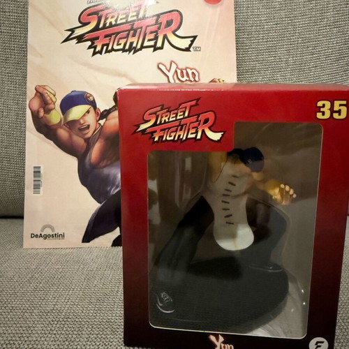 Street Fighter DeAgostini collectible figure new, scale 1:18