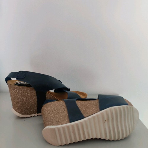 Walkme blue sandals like new, size 36