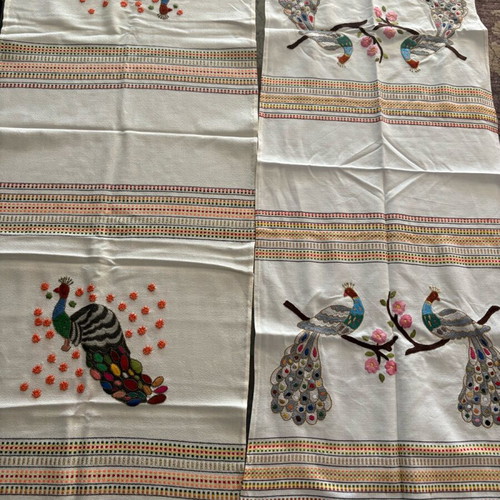 Handmade embroidered runners with details new