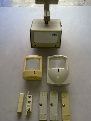 Alarm system electrical sensors set like new