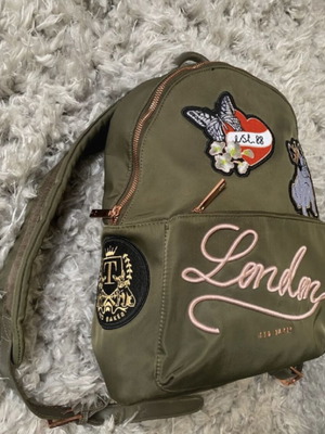 Σακίδιο πλάτης Ted Baker Slogan Appliqué από νάιλον σαν καινούργιο, πολύχρωμο