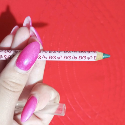 Avon metalic green eye pencil like new