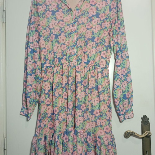 Reserved floral dress new, colorful, with ruffles and elastic waist