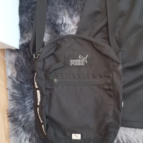 Set of 10 summer and winter clothes, size Small, Puma bag included