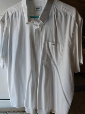 Бяла Lacoste риза номер 45 в отлично състояние
