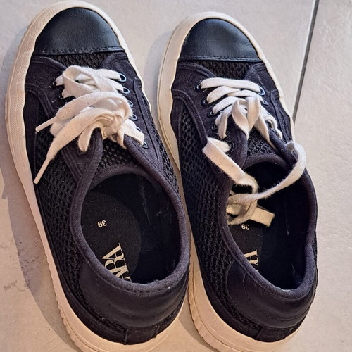 Zara black sneakers with white sole like new, mesh material, size 39