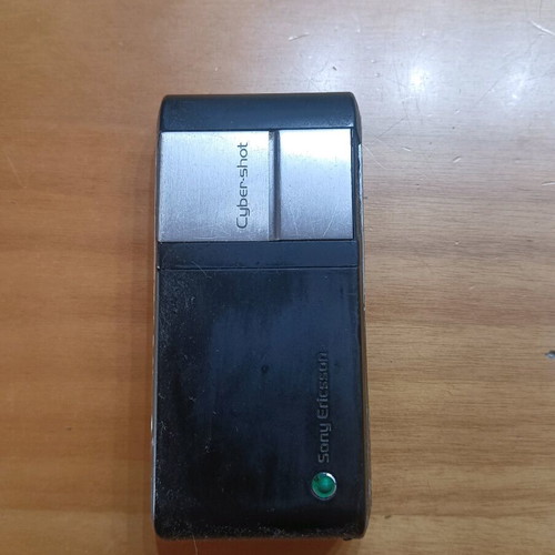 Sony Ericsson C905 used, non-working, with charger and USB cable