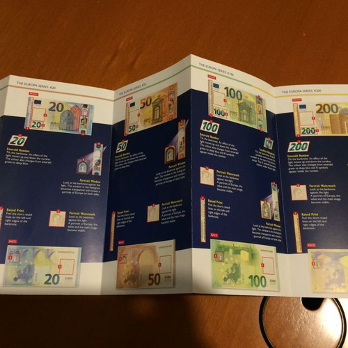 The Europa Series of Banknotes used brochures for Euro