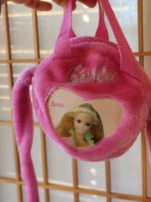 Barbie γουνινο τσαντακι 90s, πανεμορφο χωρίς φθορές
