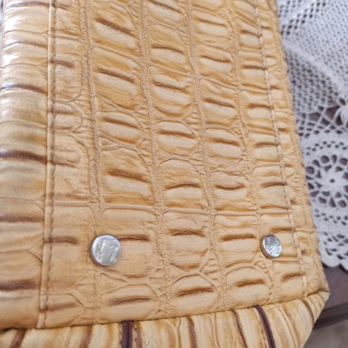 Axel shoulder bag large like new, beige and yellow