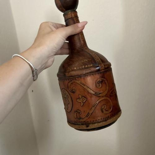 Leather bottle vintage, used