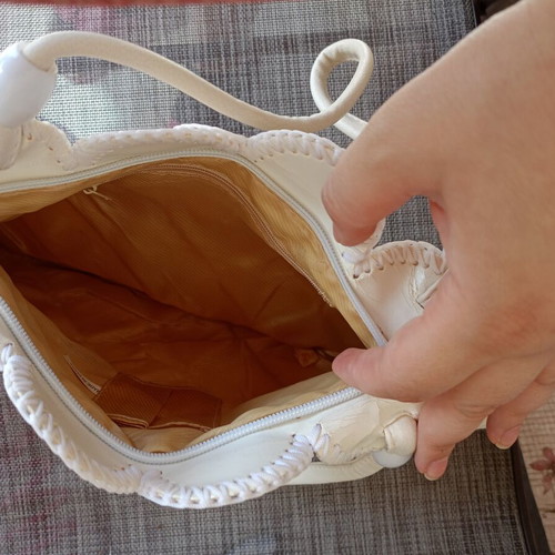 Shoulder bag like new, very nice