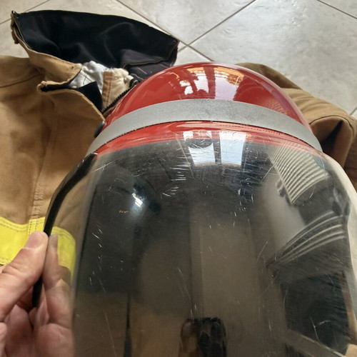 Janesville fireproof suit large and Dräger HPS 4500 helmet