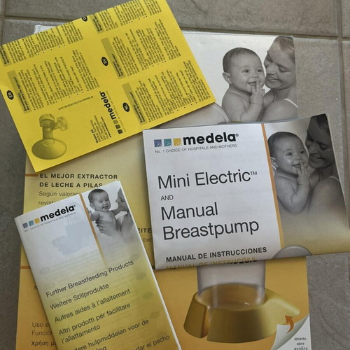 Medela Mini Electric breast pump like new